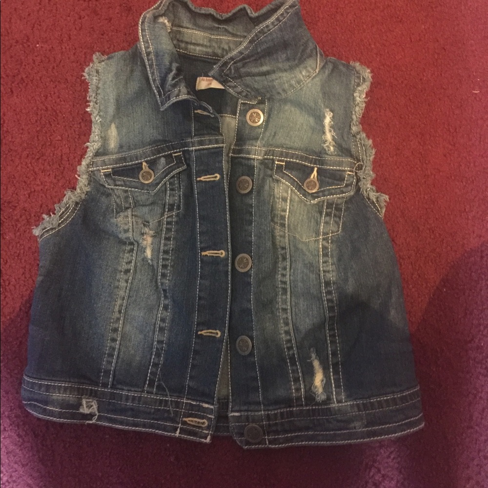 Cute jean Jacket!