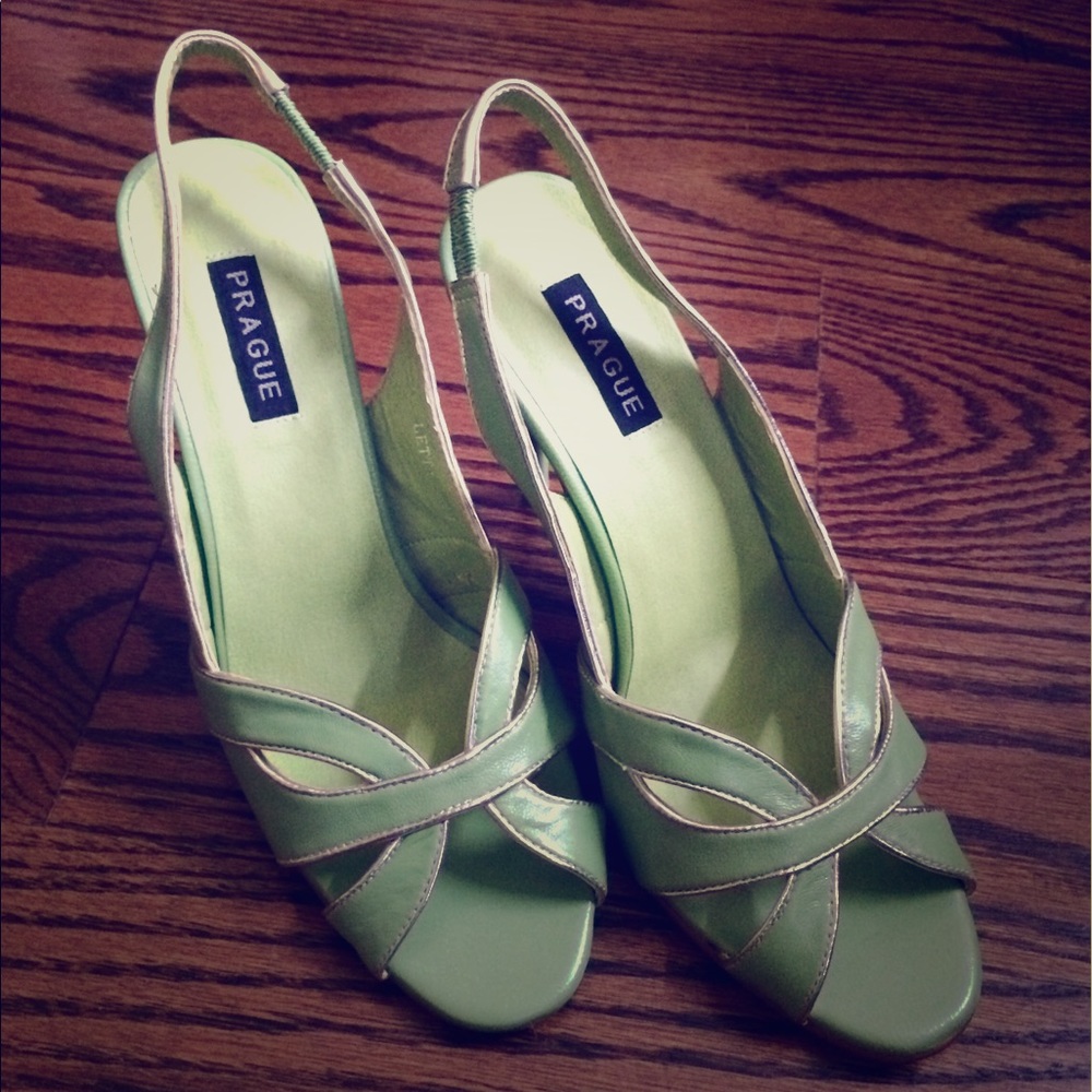 ☘️Light green summer heels 7.5 ☘️