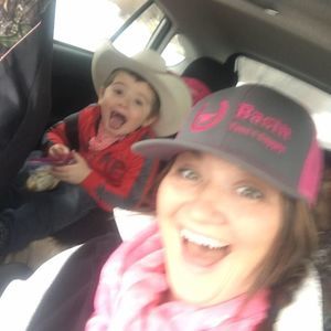 Meet your Posher, Ursela