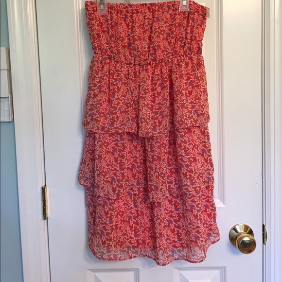 Spring tiered strapless dress - Picture 3 of 4