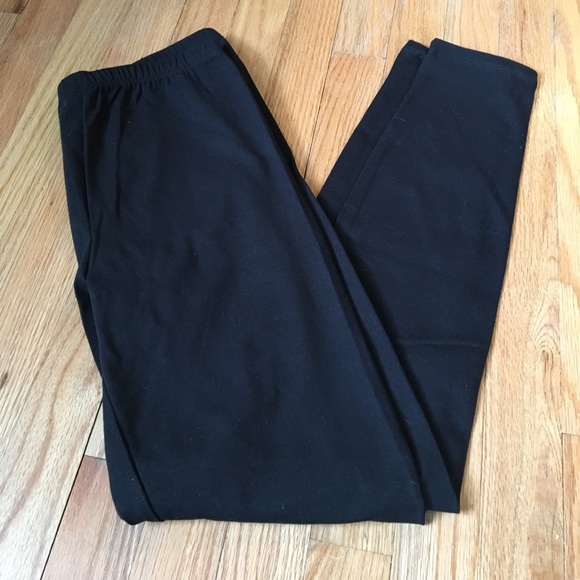 Black leggings. Like new - Picture 1 of 3
