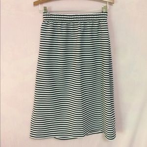 Stripped pencil skirt