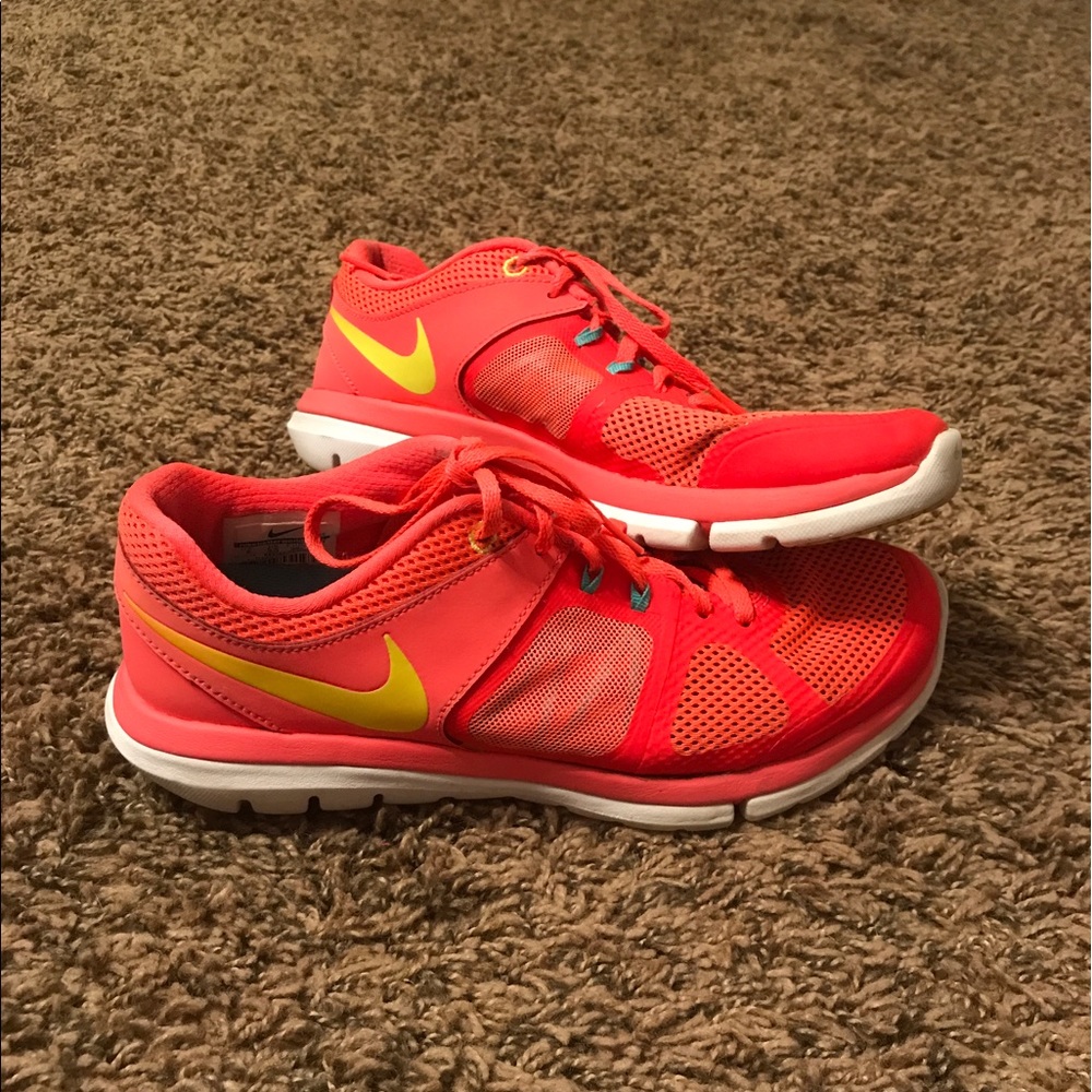 Nike Flex Runs