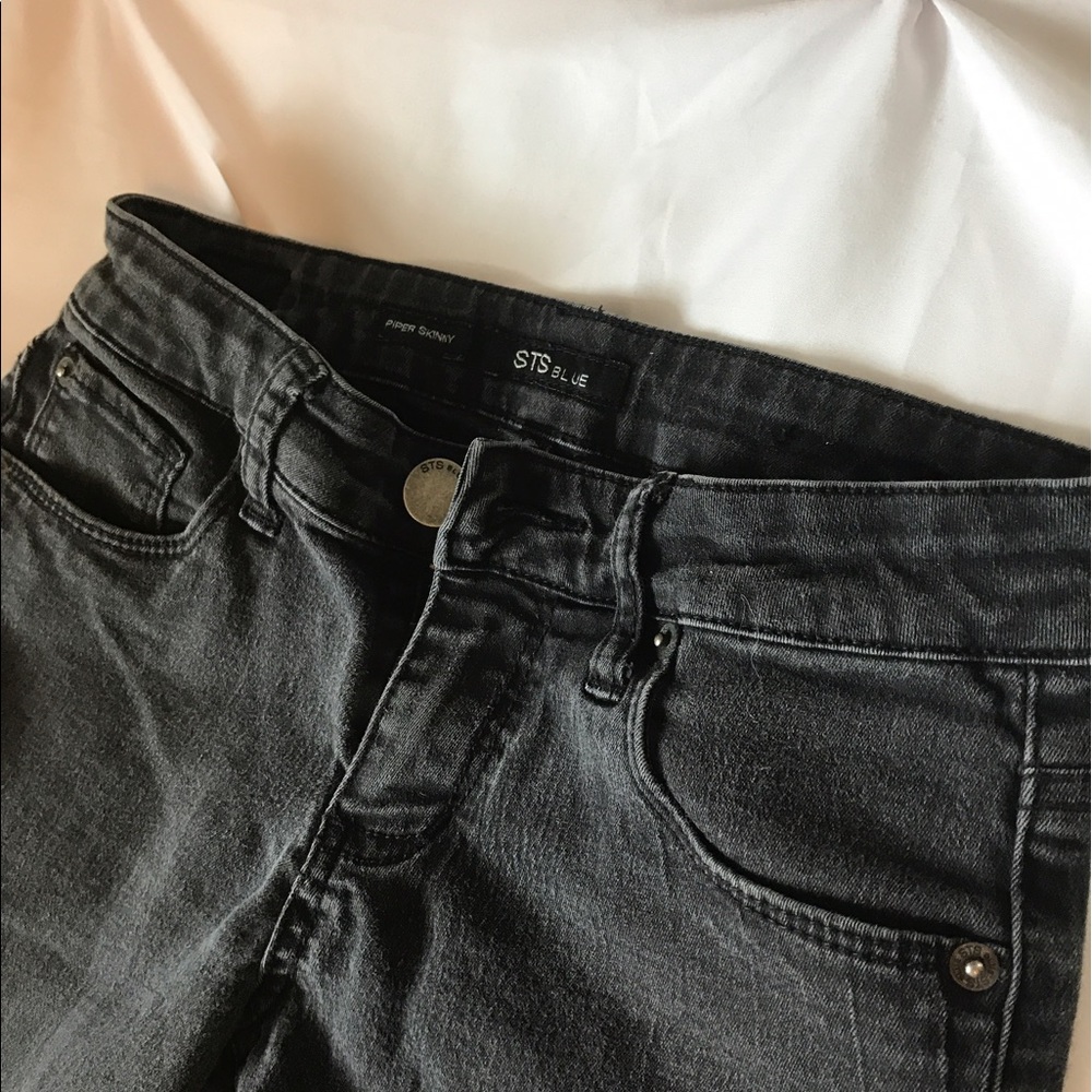 Grey skinny jeans