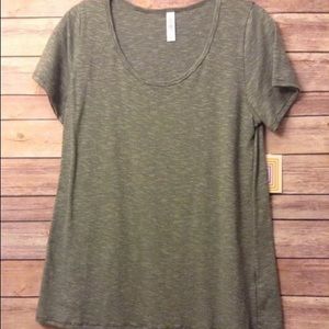 Brand New With Tags LuLaRoe Classic Tee Size XS