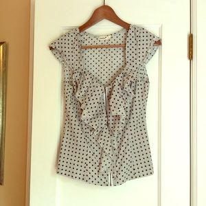 Ruffled cap sleeve polkadot blouse. Small/medium