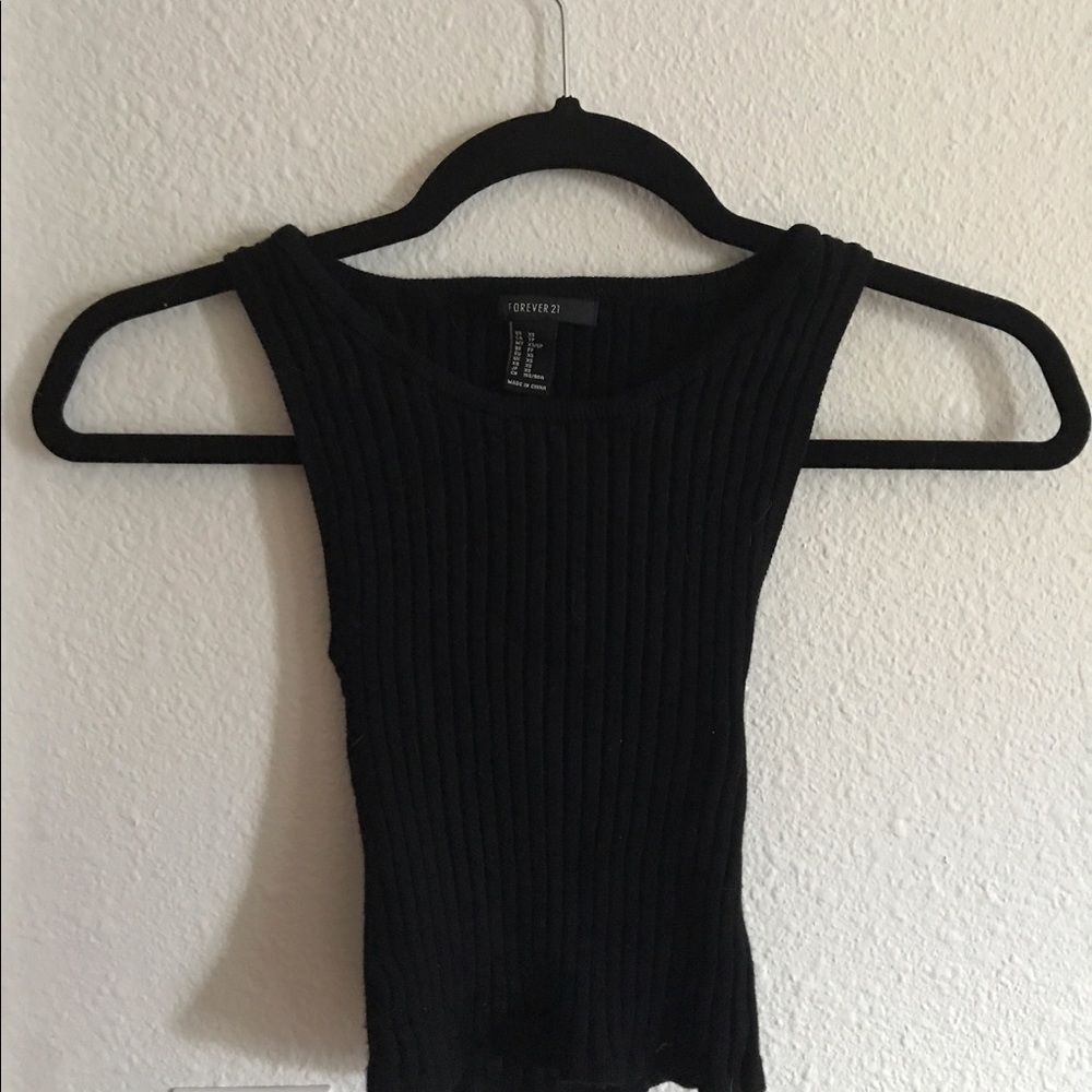 Ribbed tank