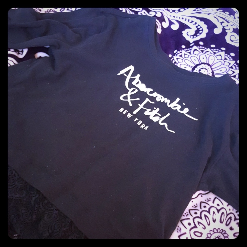 This adorable Abercrombie and Fitch shirt