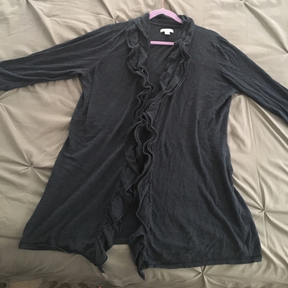 Awesome cardigan with ruffles