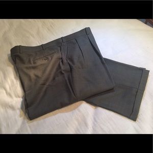 Olive recessive windowpane men's trousers