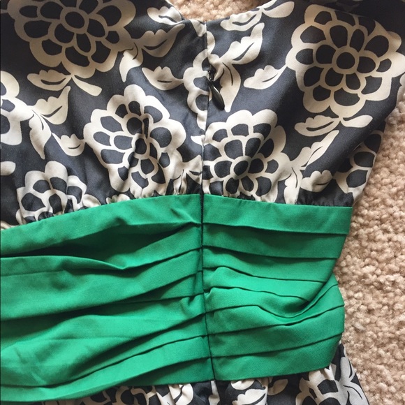 Fossil lace bottom sash waisted floral dress - Picture 5 of 8