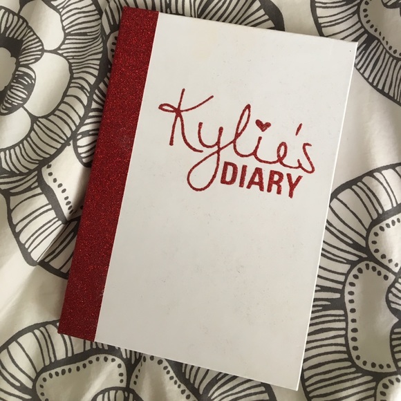 Kylie Cosmetics LE Kylie's Diary Eyeshadow Palette - Picture 1 of 4
