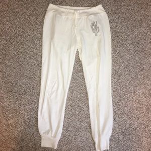 30% OFF ALL BUNDLES --- Soft white pants
