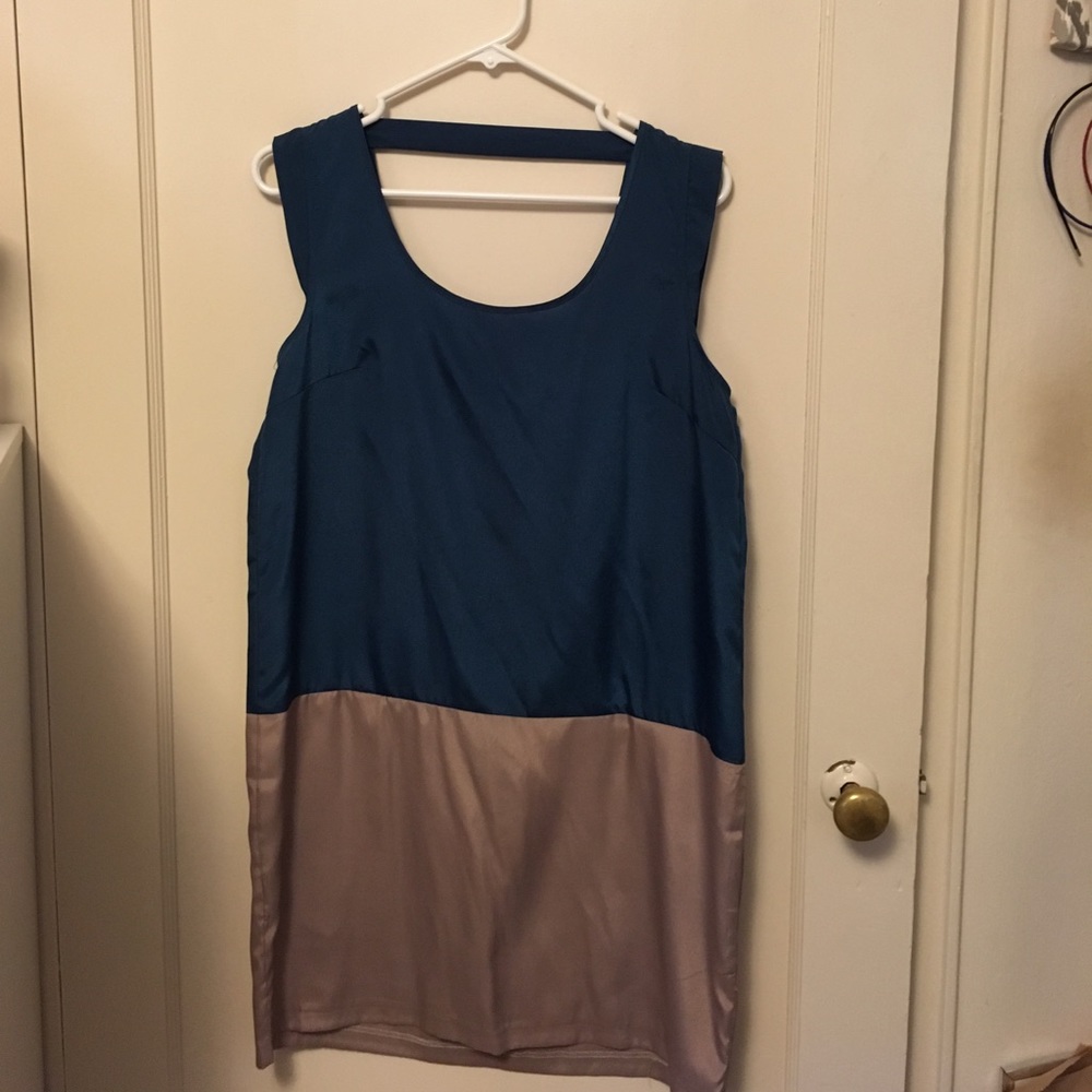 Mod dress with pockets cocktail party tags