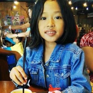 Meet your Posher, Aida