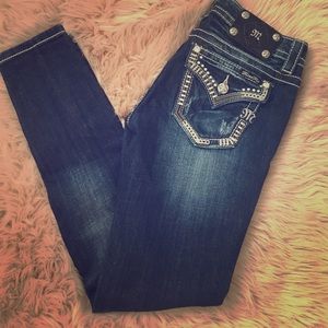 Miss Me Signature Skinny Jeans