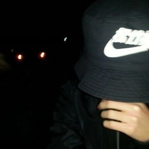 Meet your Posher, Adan