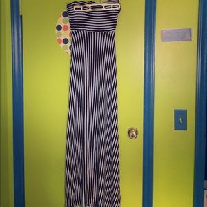 Black and white monteau strapless maxi dress