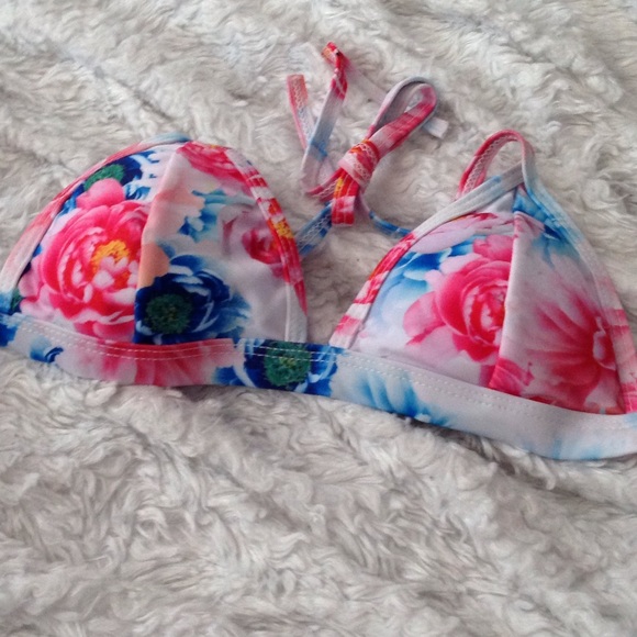 🌺Floral Bikini🌺 Size S & M - Picture 5 of 6
