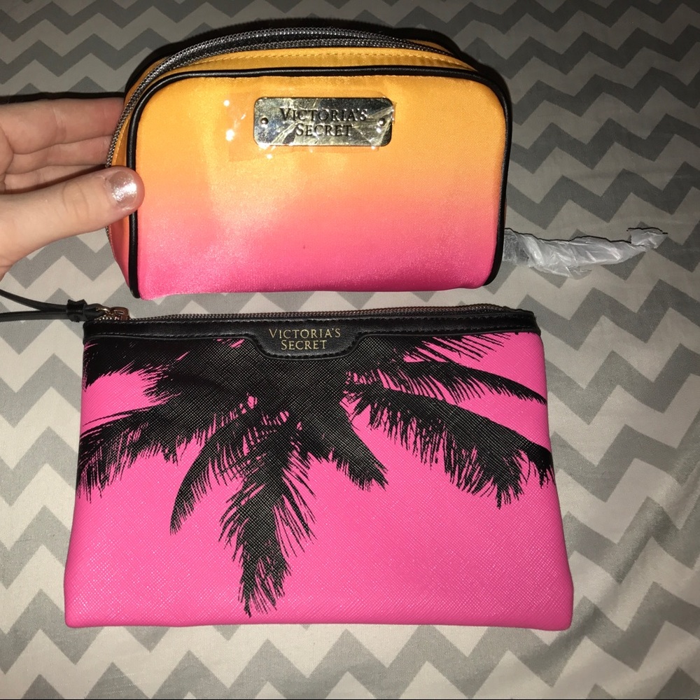 Victoria's Secret makeup bags💕
