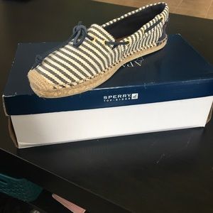 Brand new never worn Sperrys. Size 8.5.