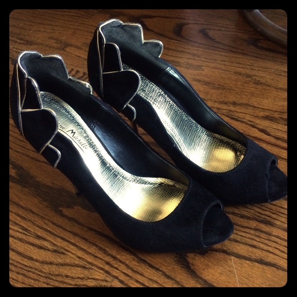 ✨Glamorous peep-toe heels  7.5 ✨