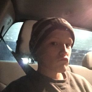 Meet your Posher, Hunter