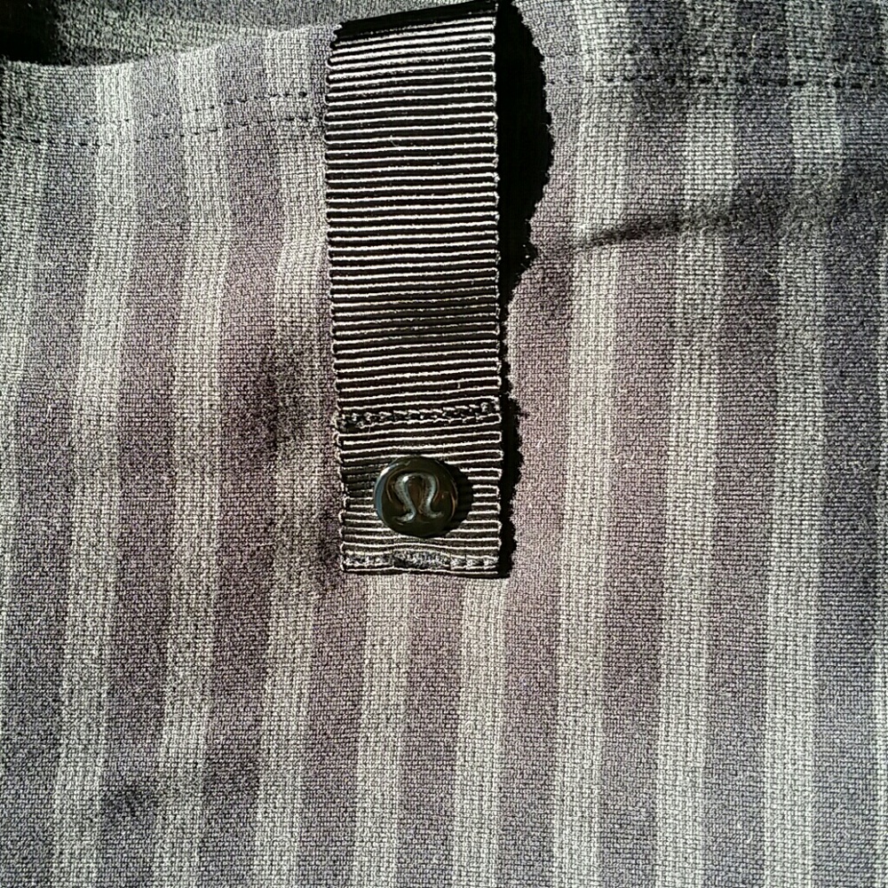 Lululemon infinity scarf