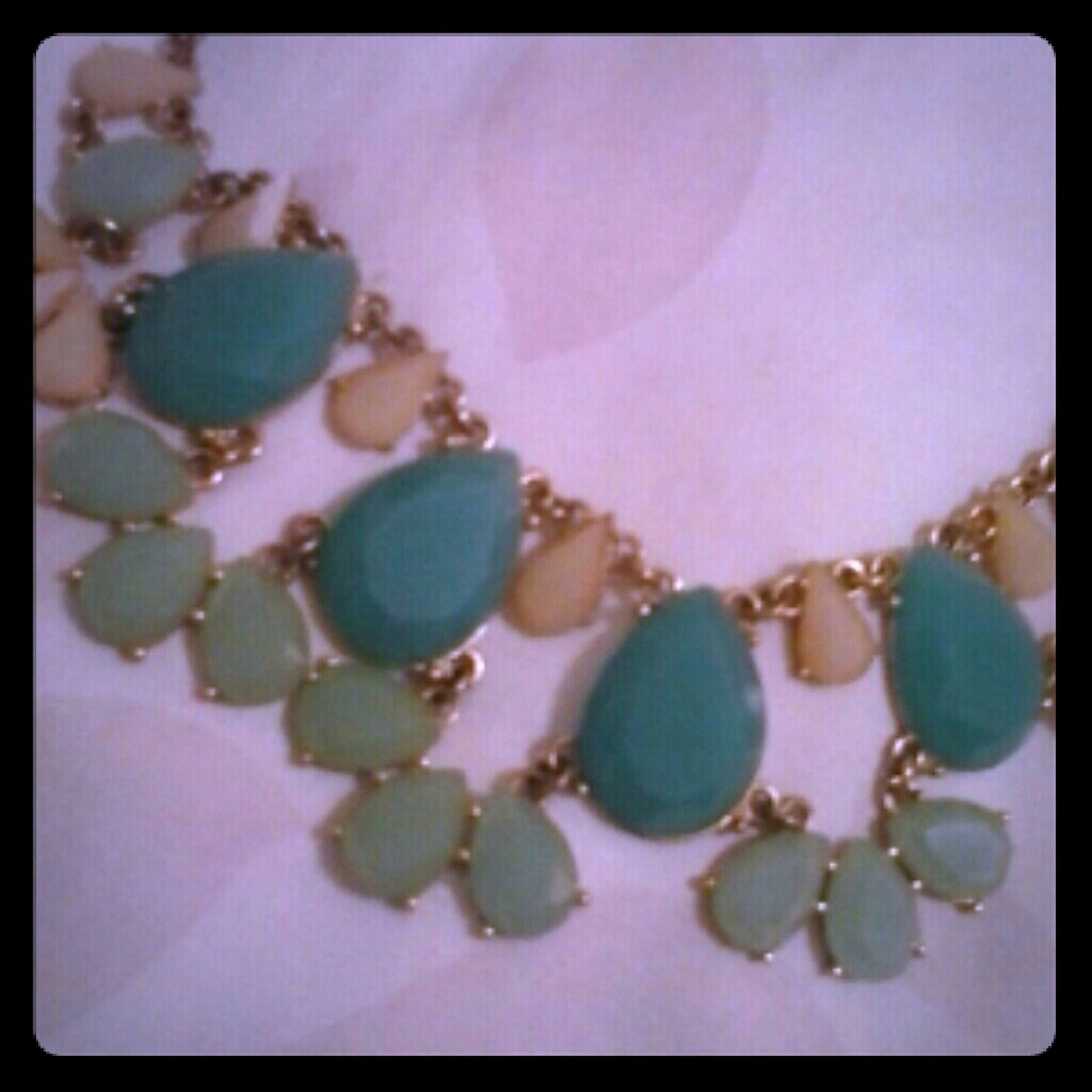 Necklace & Earring Set