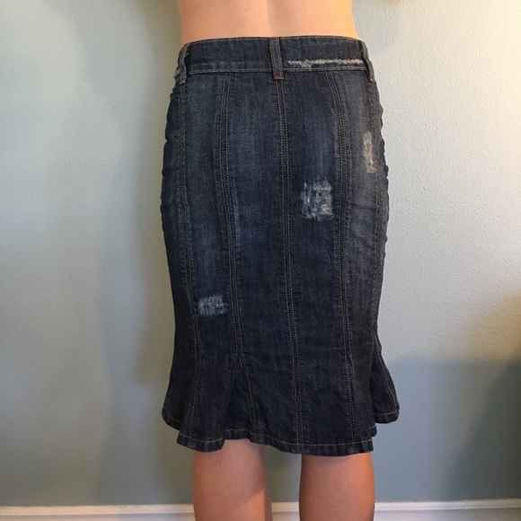 Bebe skirt - Picture 2 of 4