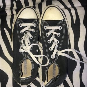 Black Converse women size 6 men size 4