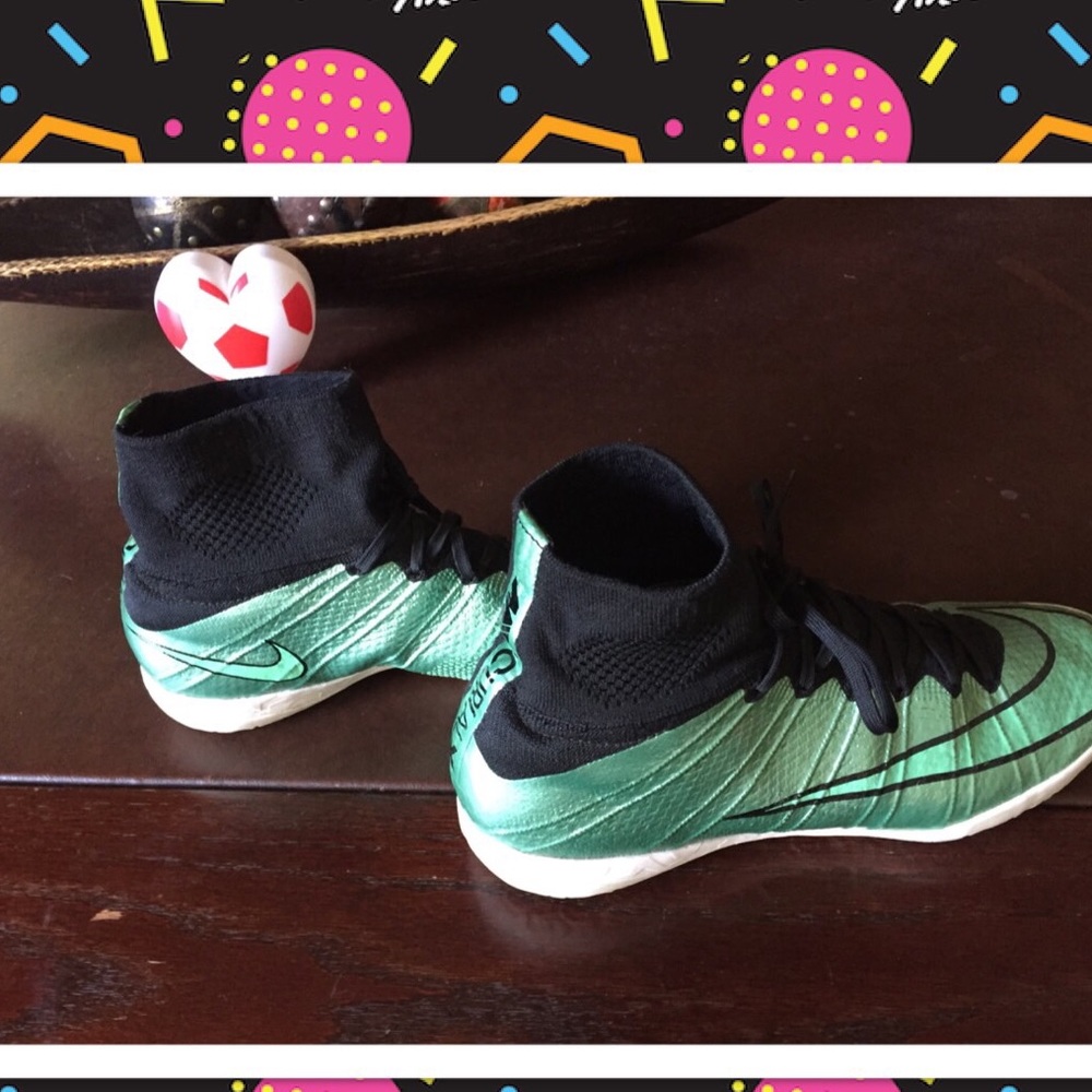 Nike boys shoes