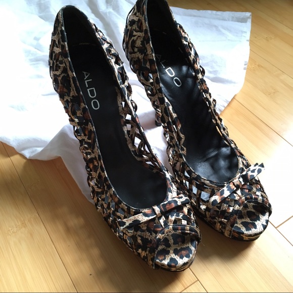 Unique Aldo leopard lattice heels - Picture 2 of 5