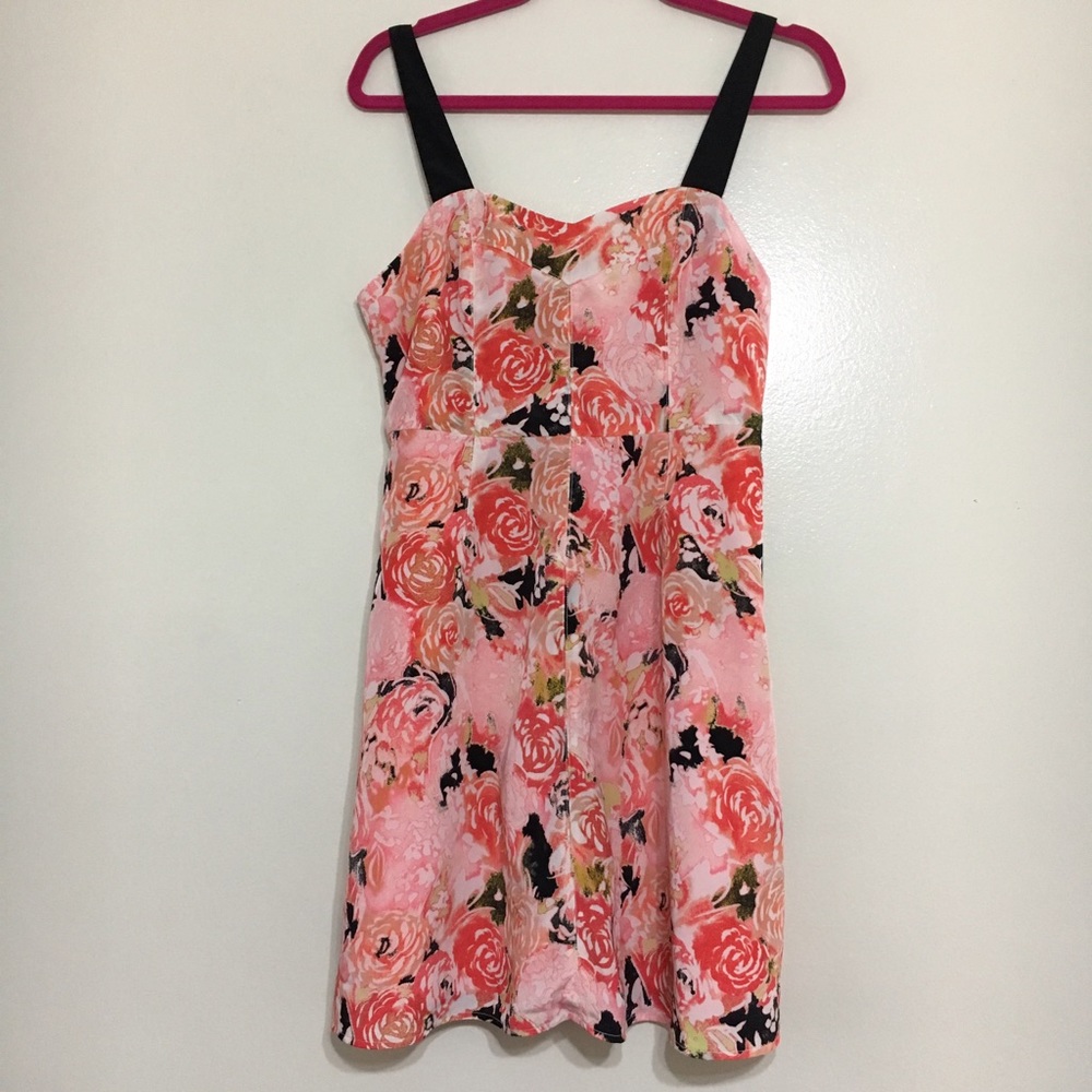 Sweetheart neckline floral print dress with straps