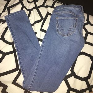 Hollister medium wash jegging size 3