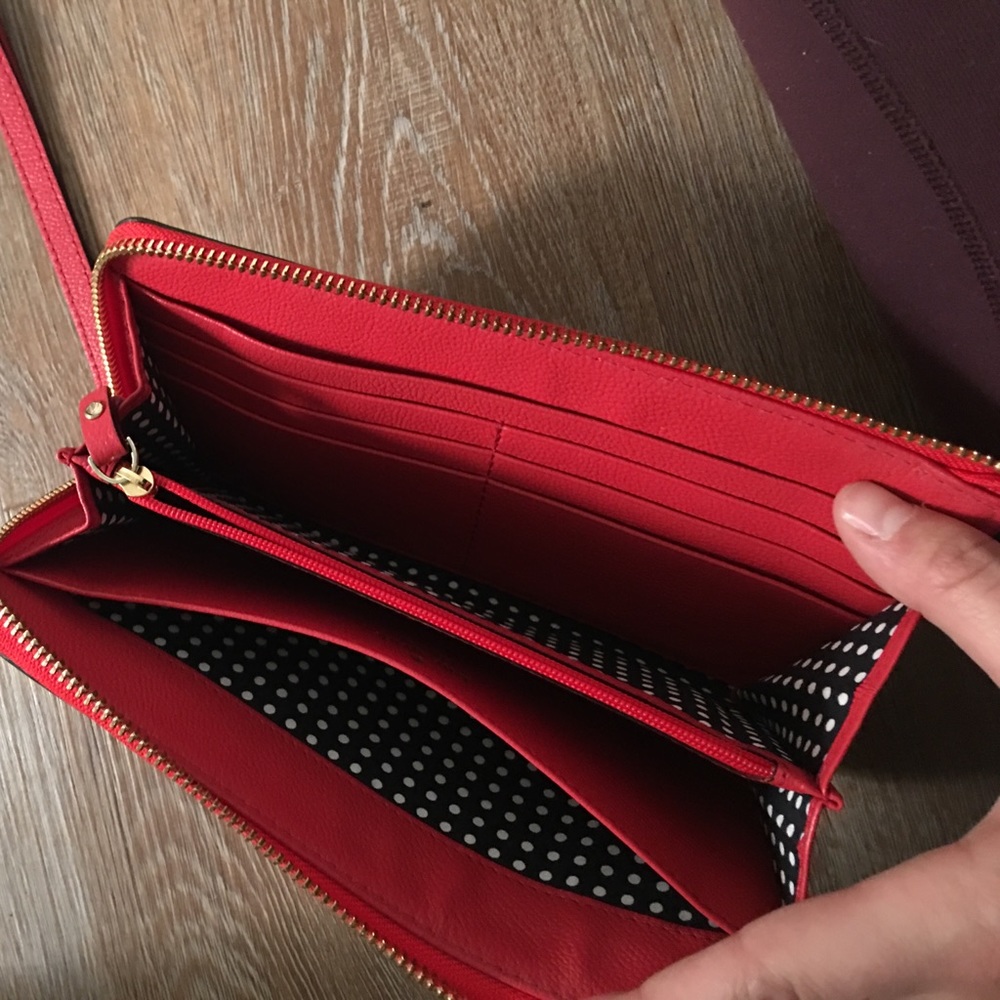 Kate Spade Wallet - Picture 4 of 4