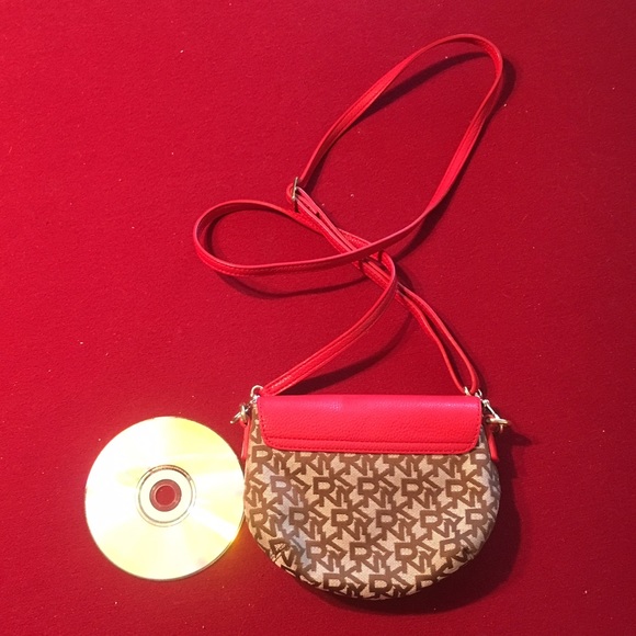 dkny purse - Picture 2 of 3