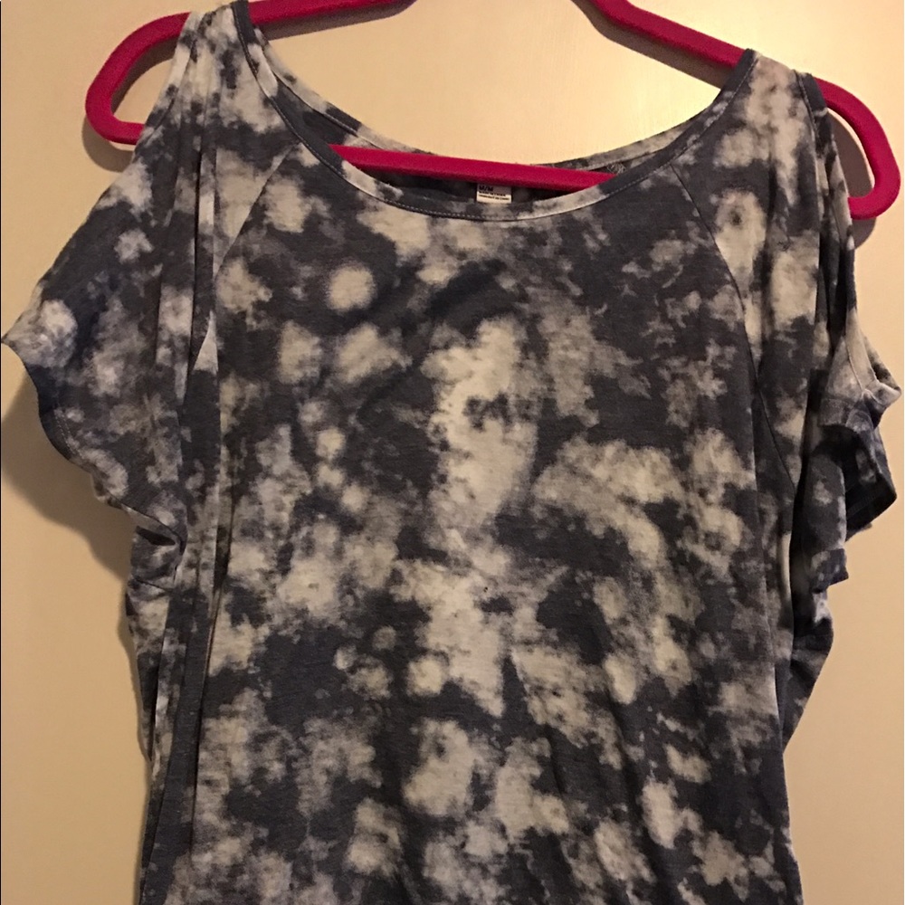 Sz Medium Forever 21 Cold Shoulder Tie Dye Shirt