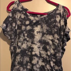 Sz Medium Forever 21 Cold Shoulder Tie Dye Shirt
