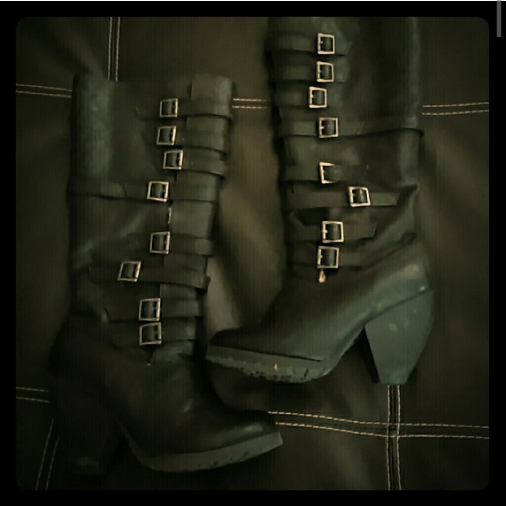 Blowfish boots