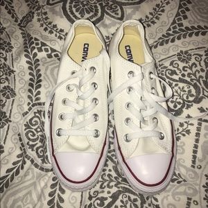 White converse