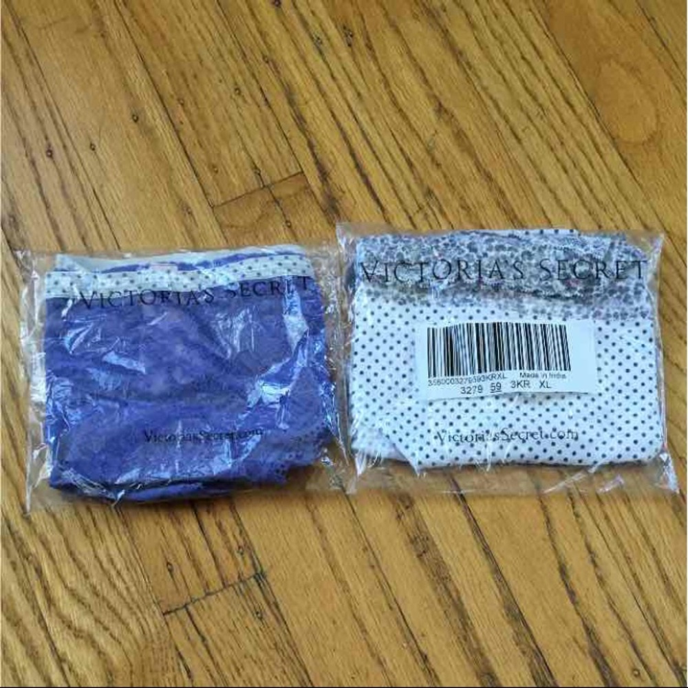 2 Victoria's Secret NEW panties Size: XL