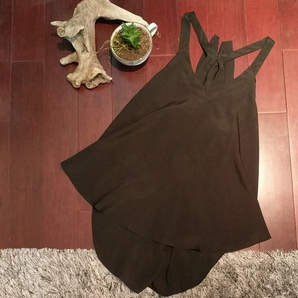 BCBGeneration Tops - BCBGengeration Black Top with Open Back