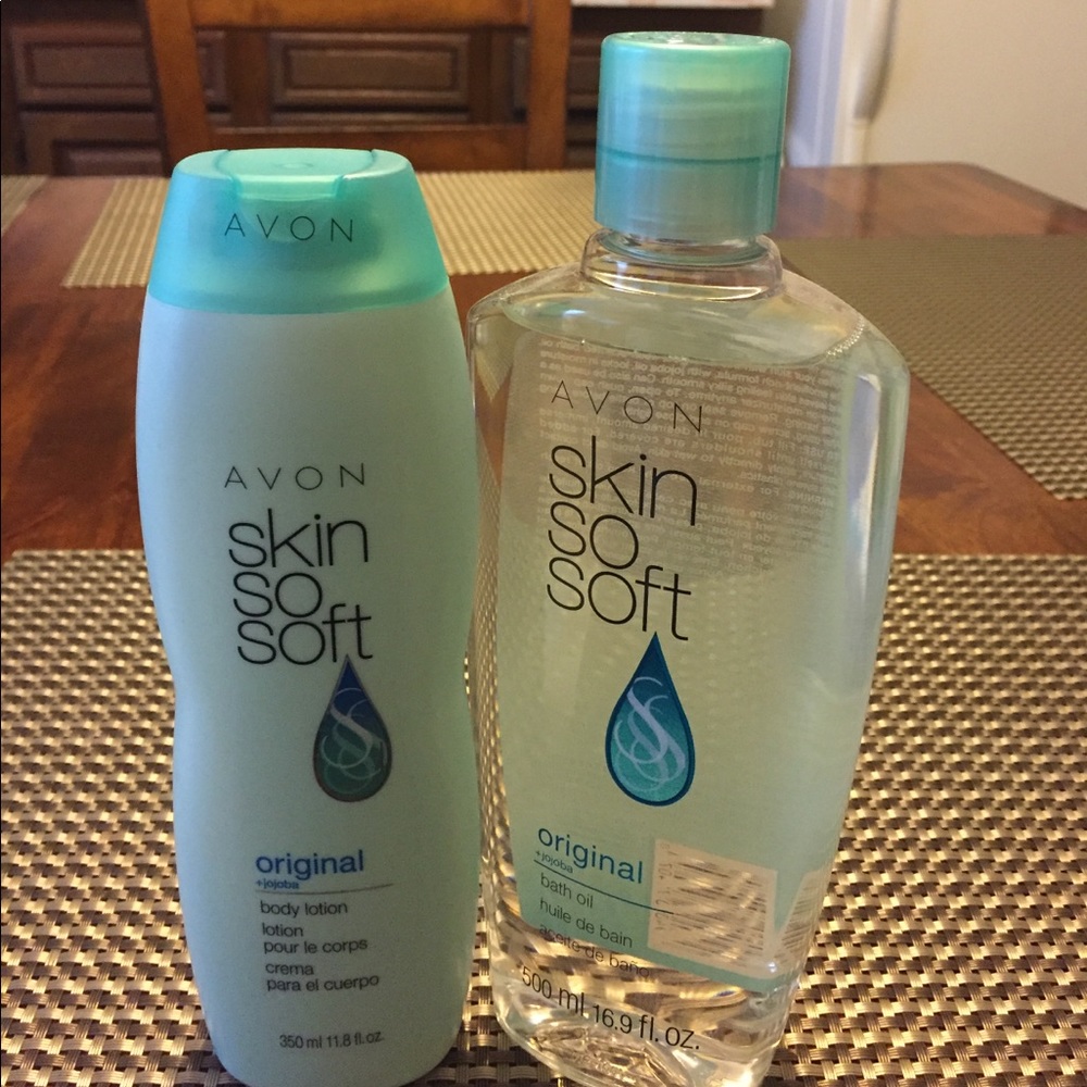 Avon bath oil and body lotion original set