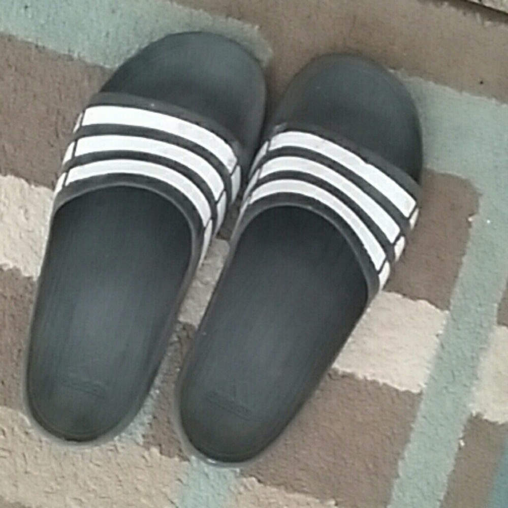 Adida slides