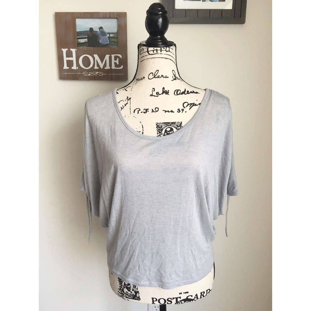 🔴 5 for $25 🔴 FINAL SALE Gray Flowy Circle Top