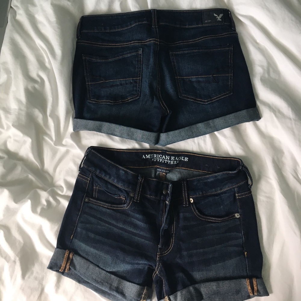 NWOT ONE PAIR American Eagle Midi Shorts