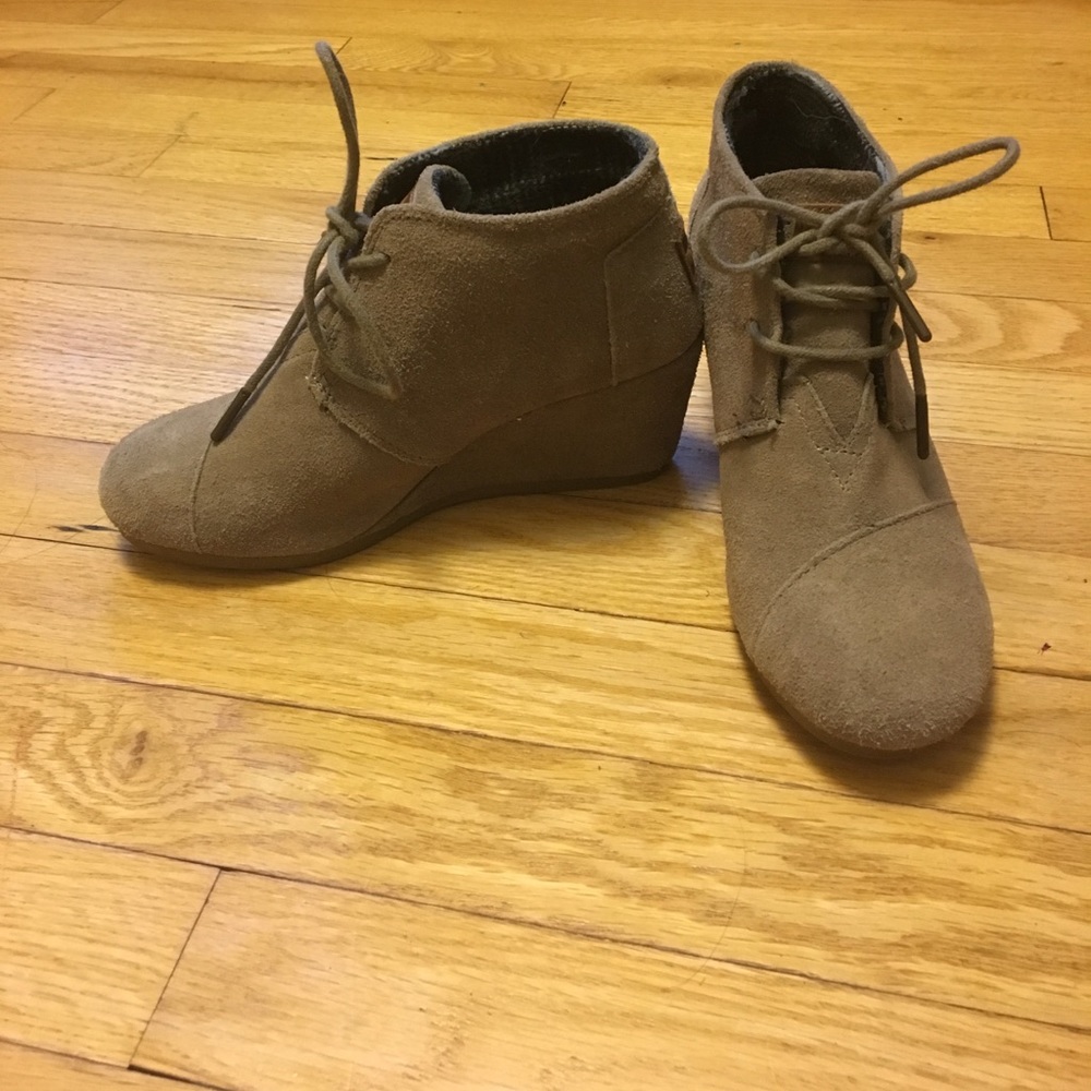 Toms Wedge Booties