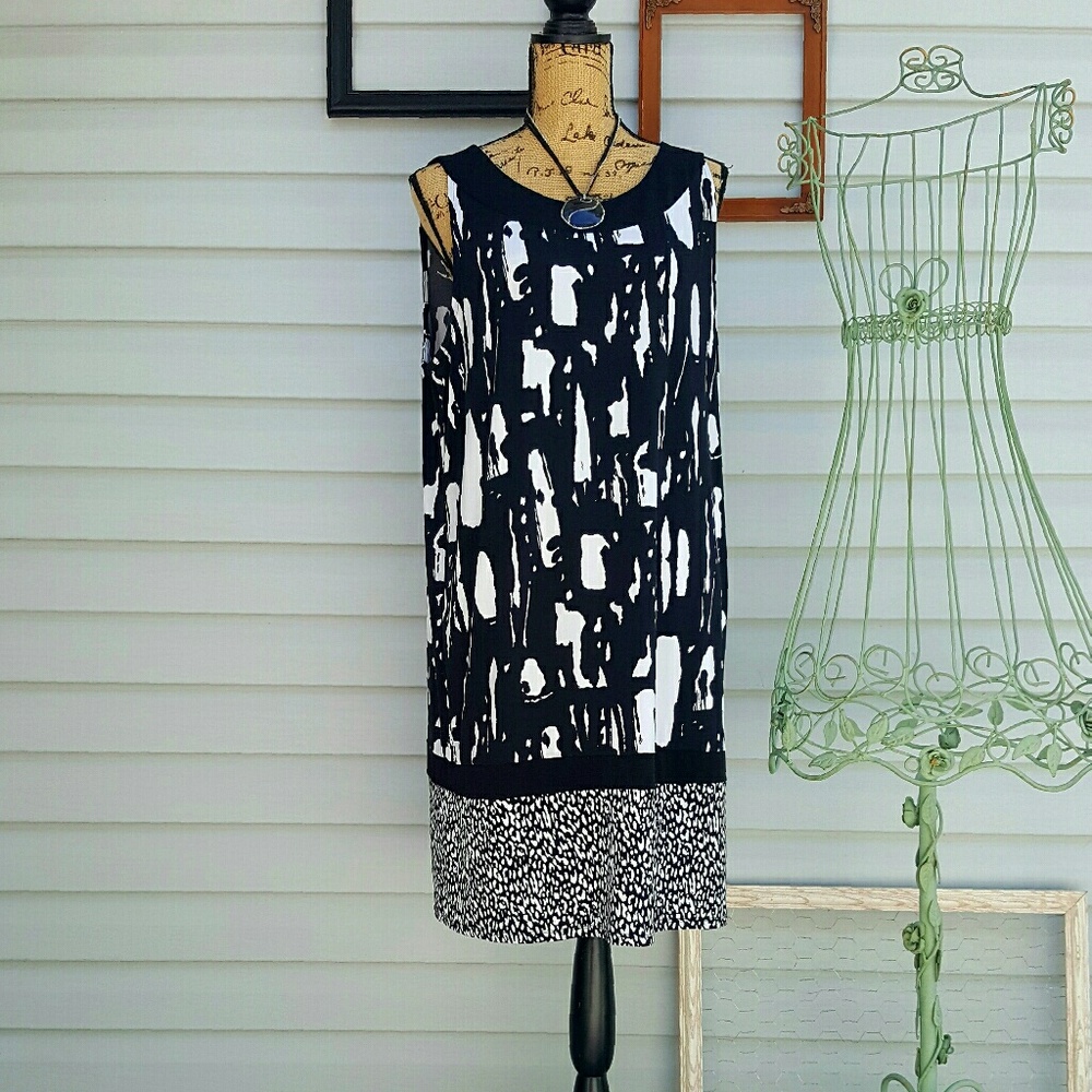Black and White Summer Knit Dress SIZE XL