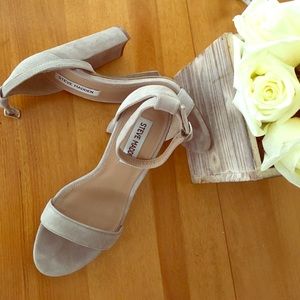 Steve Madden Carson Sandal Taupe Suede Size 8